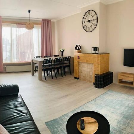 Appartamento Cosy House In The Heart Of The Center! Oostburg Esterno foto