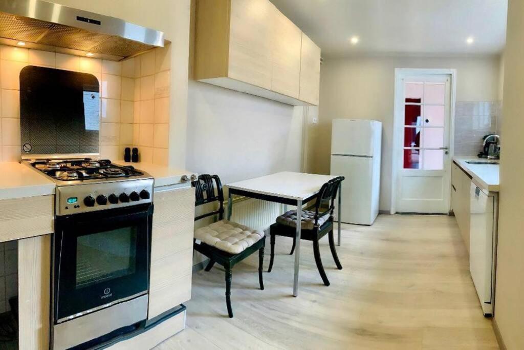 Appartamento Cosy House In The Heart Of The Center! Oostburg Esterno foto